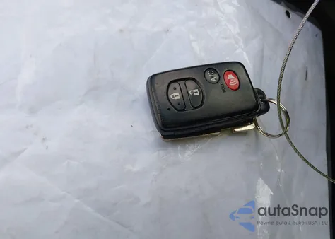 2010 Toyota Prius Iv from USA, damaged, VIN JTDKN3DU2A0003086